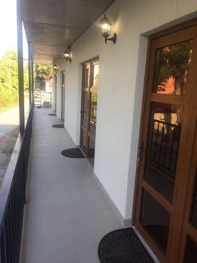Sofell Hotel Pizunda Bagian luar foto