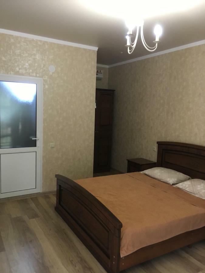 Sofell Hotel Pizunda Bagian luar foto